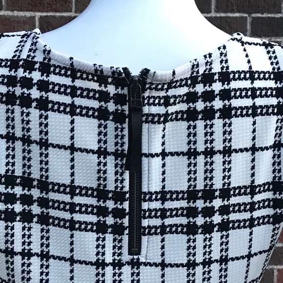 MOTHERHOOD HOUNDSTOOTH TOP - Picture 2 of 4
